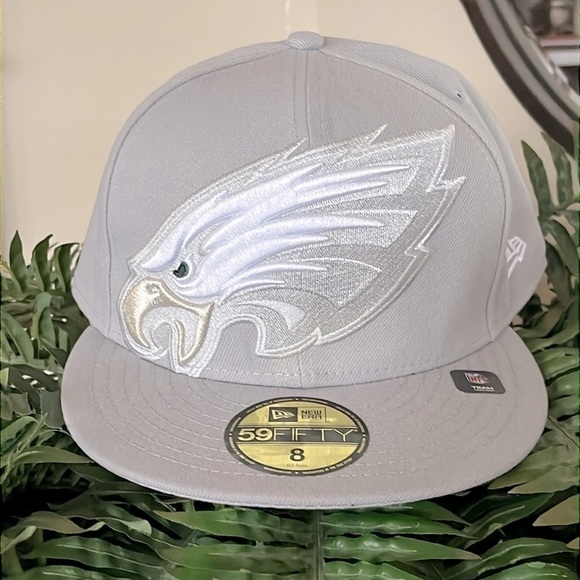 Brand New NEW ERA Philadelphia Eagles Light Gray Hat Embroidered Logo Hat NFL - Picture 1 of 15
